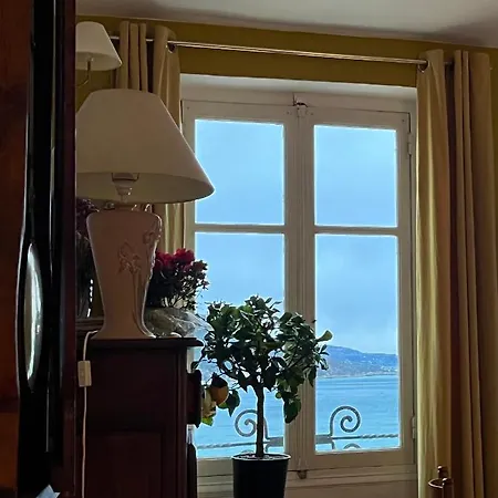 Menton1974 Apartment