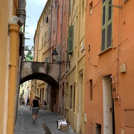 Appartement Menton1974 *